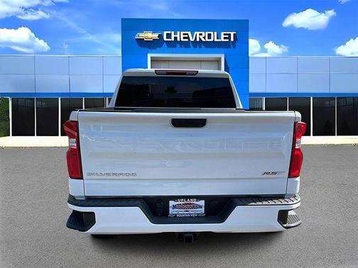 Summit White 2026 Chevrolet Silverado 1500 RST