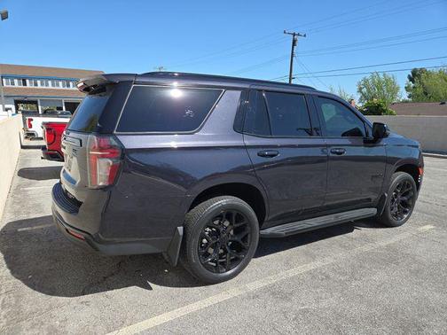 Dark Ash Metallic 2023 Chevrolet Tahoe 4WD RST