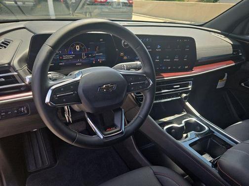 Mosaic Black Metallic 2026 Chevrolet Traverse AWD Z71