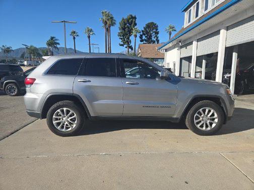 Billet Silver Metallic Clearcoat 2021 Jeep Grand Cherokee Laredo