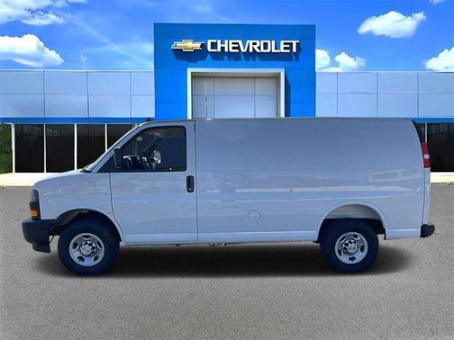 2026 Chevrolet Express 2500 2500 Regular Wheelbase, WT, RWD