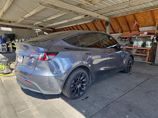 2023 Tesla Model Y Long Range Dual Motor All-Wheel Drive