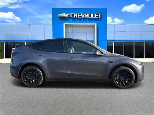 2023 Tesla Model Y Long Range Dual Motor All-Wheel Drive