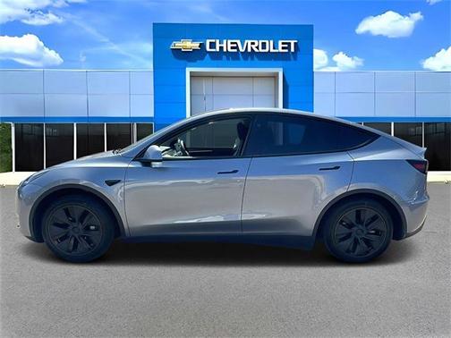 2025 Tesla Model Y Long Range Dual Motor All-Wheel Drive