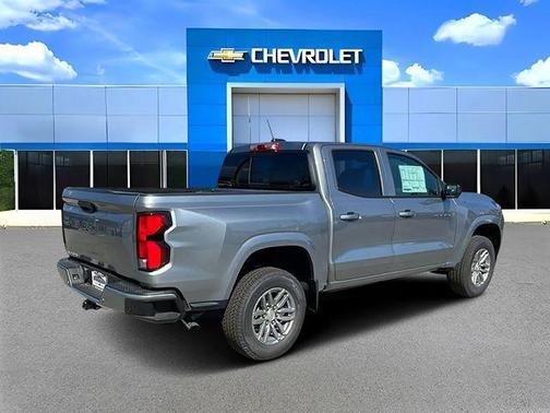 Sterling Gray Metallic 2026 Chevrolet Colorado LT