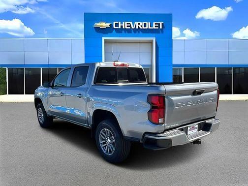 Sterling Gray Metallic 2026 Chevrolet Colorado LT