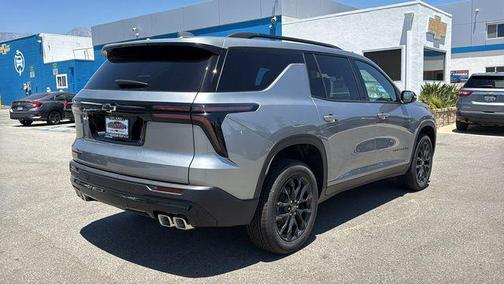 Sterling Gray Metallic 2026 Chevrolet Traverse LT
