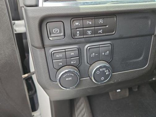 Summit White 2025 Chevrolet Tahoe LT