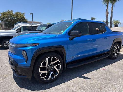 Riptide Blue 2025 Chevrolet Silverado EV RST