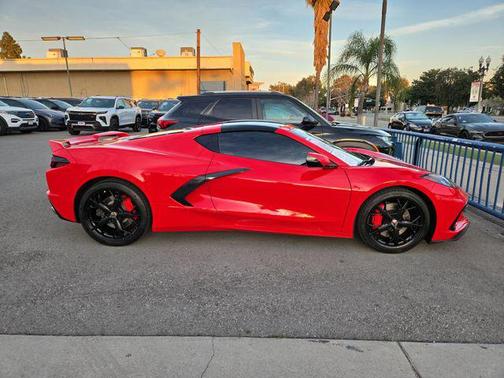 2021 Chevrolet Corvette Stingray w/1LT