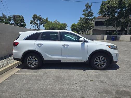 2019 Kia Sorento LX