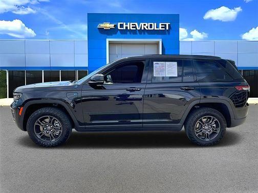 2023 Jeep Grand Cherokee 4xe Trailhawk Carb State Pkg