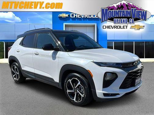 Iridescent Pearl Tricoat 2022 Chevrolet Trailblazer RS