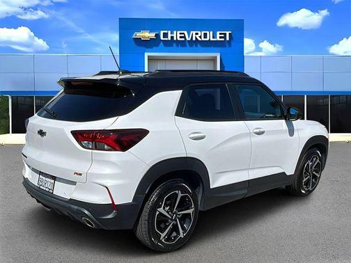 Iridescent Pearl Tricoat 2022 Chevrolet Trailblazer RS