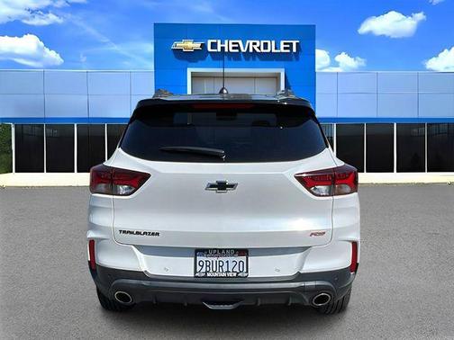 Iridescent Pearl Tricoat 2022 Chevrolet Trailblazer RS