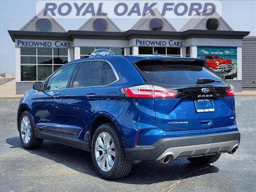2022 Ford Edge Titanium