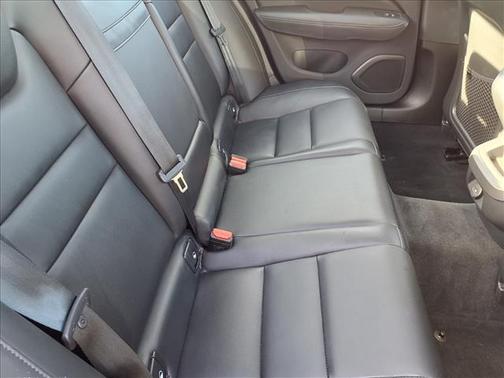 2024 Volvo S60 B5 Core Dark Theme