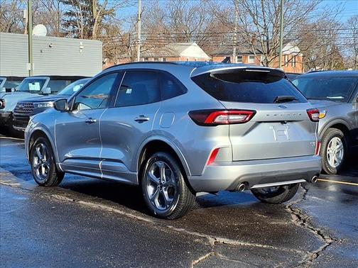 2023 Ford Escape ST-Line Select