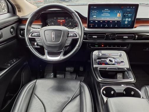 2021 Lincoln Nautilus Reserve