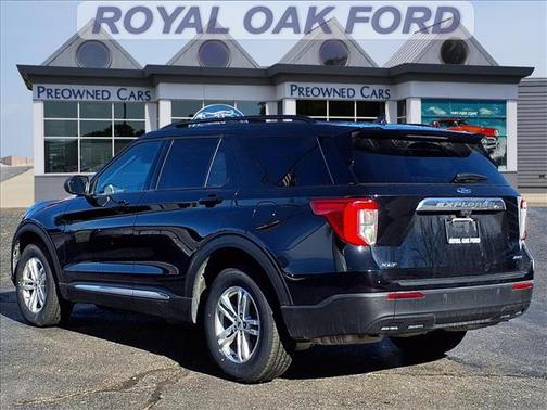 Agate Black Metallic 2023 Ford Explorer XLT