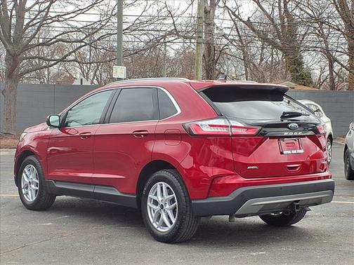 Rapid Red Metallic Tinted Clearcoat 2023 Ford Edge SEL