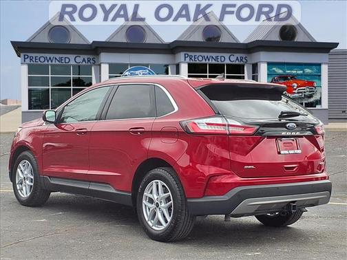 Rapid Red Metallic Tinted Clearcoat 2023 Ford Edge SEL