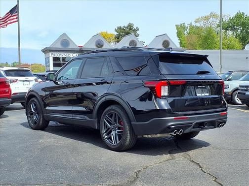 Agate Black Metallic 2025 Ford Explorer ST