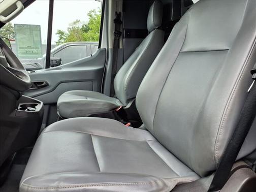2017 Ford Transit-250 Base