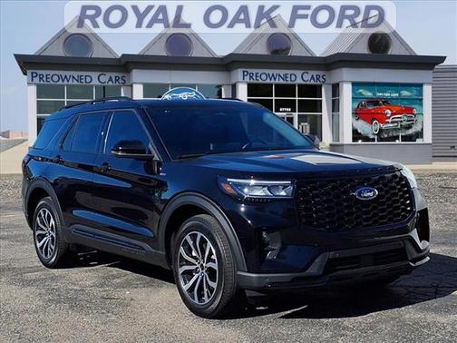 2025 Ford Explorer ST-Line