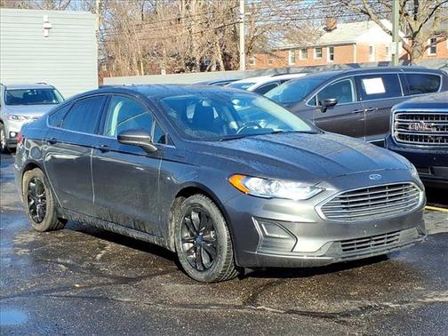 2020 Ford Fusion SE