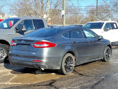2020 Ford Fusion SE