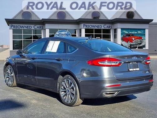 2020 Ford Fusion SE