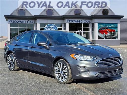 2020 Ford Fusion SE