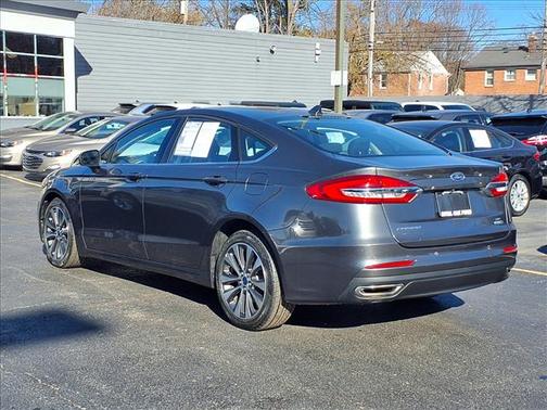 2020 Ford Fusion SE