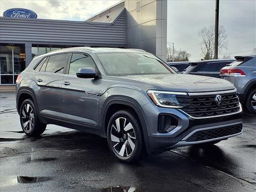 2025 Volkswagen Atlas Cross Sport 2.0T SE w/Technology 4MOTION