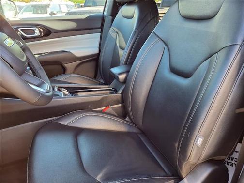 Silver Zynith Metallic Clearcoat 2025 Jeep Compass Limited