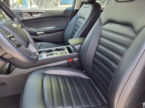 Oxford White 2023 Ford Edge SEL
