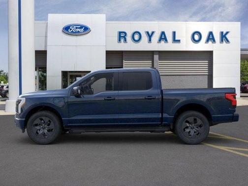 2025 Ford F-150 Lightning LARIAT