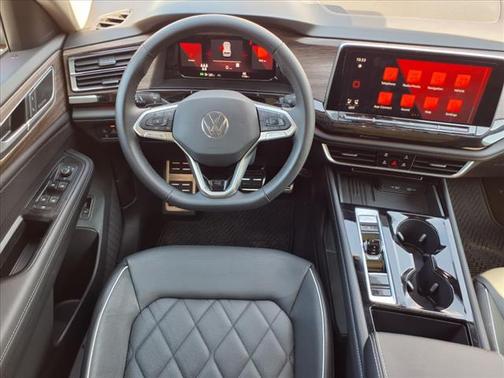 2025 Volkswagen Atlas 2.0T SEL Premium R-Line 4MOTION