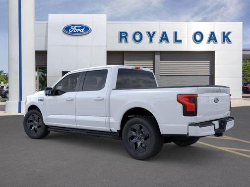 2025 Ford F-150 Lightning Flash