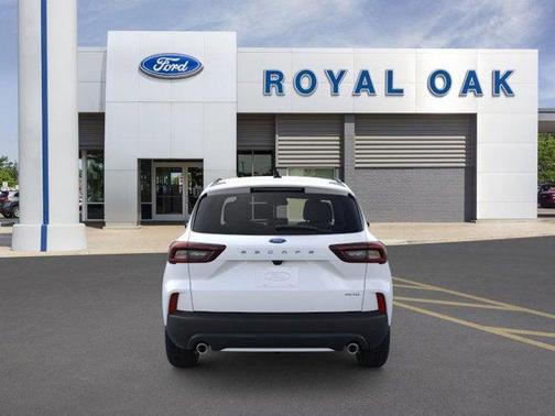 2025 Ford Escape ST-Line Select