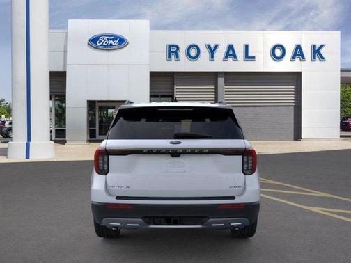Space White Metallic 2026 Ford Explorer Active