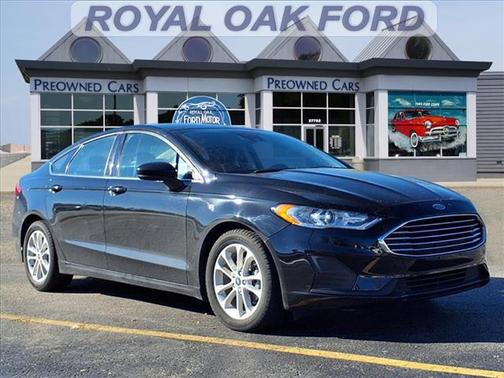 2020 Ford Fusion SE