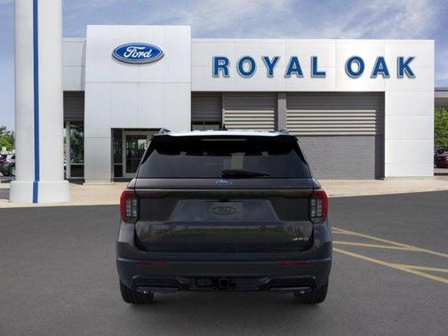 Agate Black Metallic 2026 Ford Explorer ST-Line