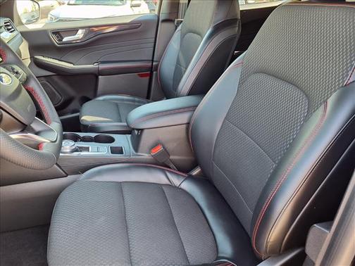 Agate Black Metallic 2023 Ford Escape ST-Line Select