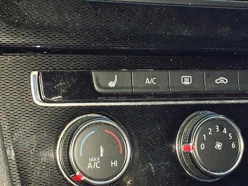 2017 Volkswagen Golf GTI 2.0T S 4-Door