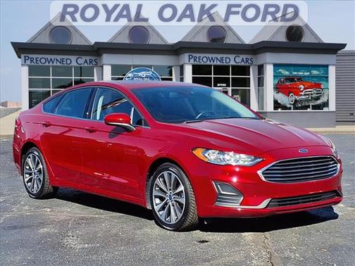 2020 Ford Fusion SE