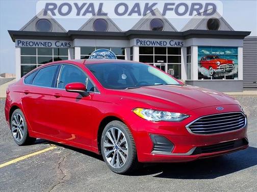 2020 Ford Fusion SE