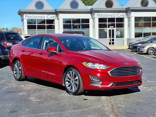 2020 Ford Fusion SE