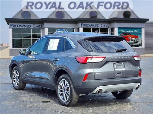 2022 Ford Escape SEL
